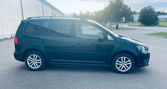 Volkswagen Touran 3 of 18