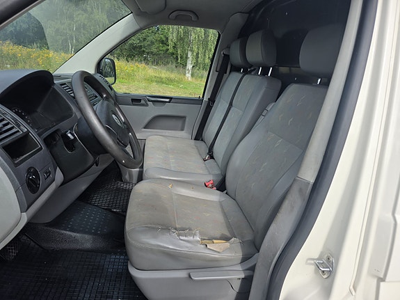 Volkswagen Transporter 10 of 13