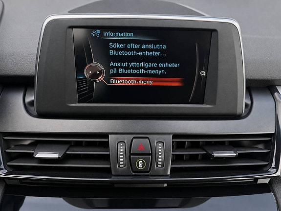 BMW 218i 12 of 17