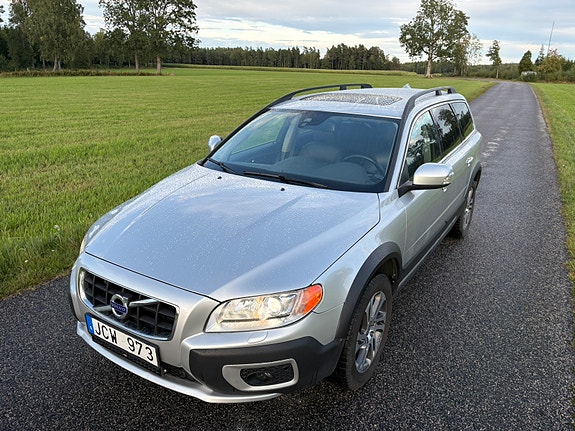Volvo XC70 9 of 12