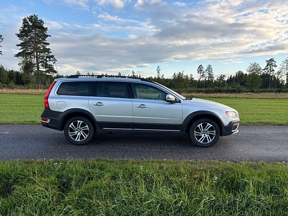 Volvo XC70 5 of 12