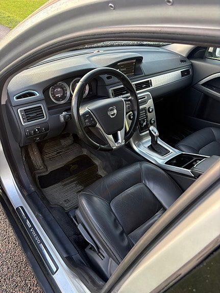 Volvo XC70 10 of 12