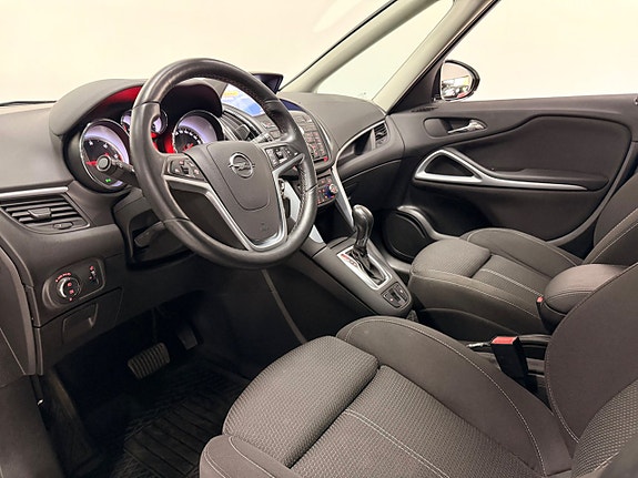 Opel Zafira Tourer 9 of 26