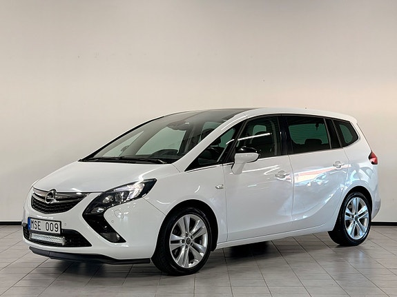 Opel Zafira Tourer 3 of 26