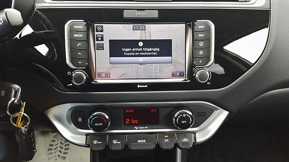 Kia Rio 18 of 25