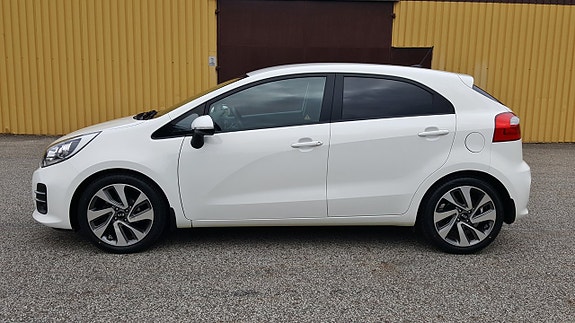 Kia Rio 3 of 25