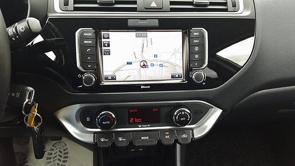 Kia Rio 16 of 25
