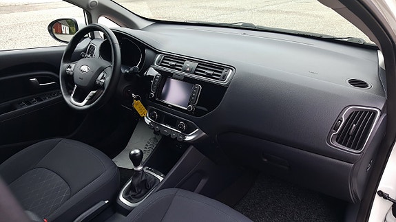 Kia Rio 14 of 25