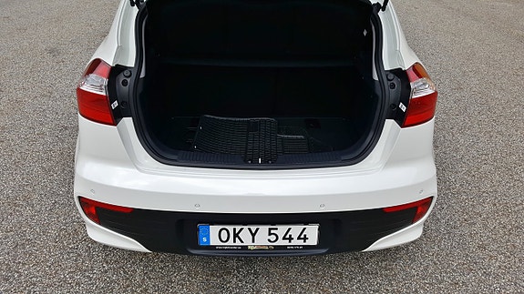 Kia Rio 10 of 25