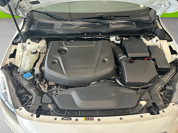 Volvo V40 Cross Country 18 of 26