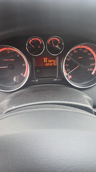 Peugeot 308 SW 7 of 7