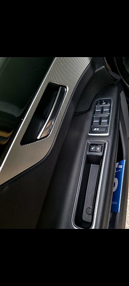 Jaguar XF 13 of 19
