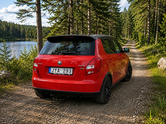 Skoda Fabia 2 of 5