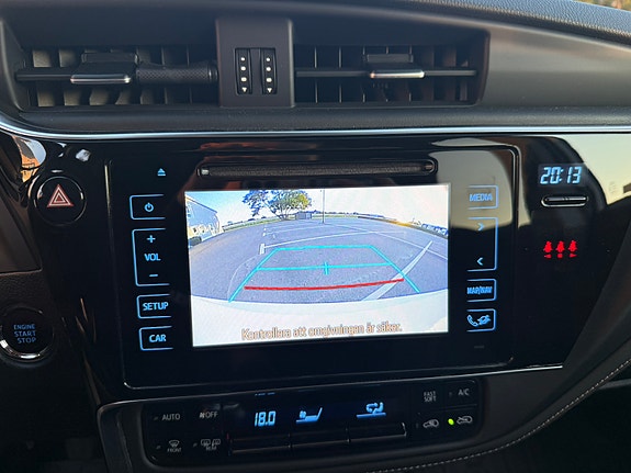 Toyota Auris 10 of 12