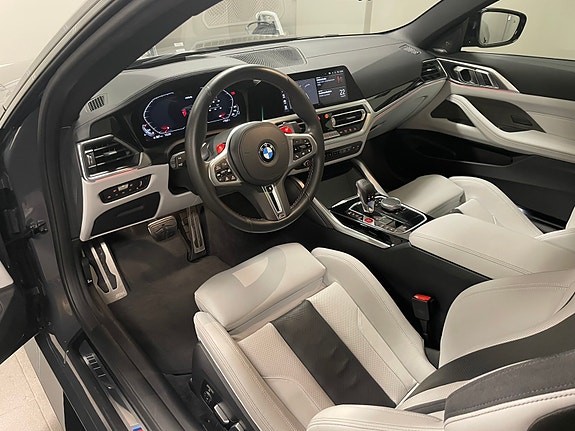 BMW M4 6 of 6