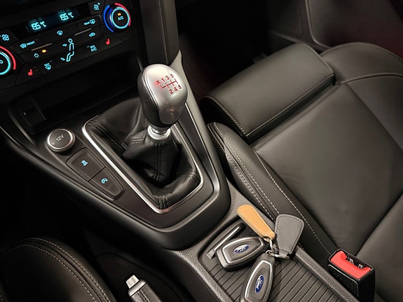 Ford Focus 24 of 29