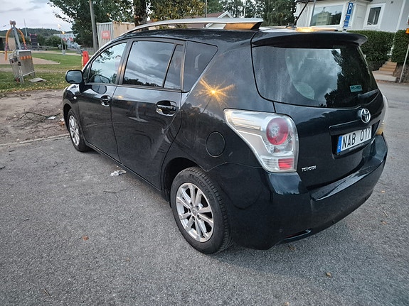 Toyota Verso 3 of 5