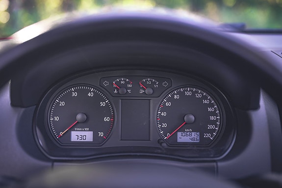 Volkswagen Polo 17 of 25