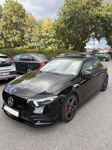Mercedes-Benz A35 2 of 4