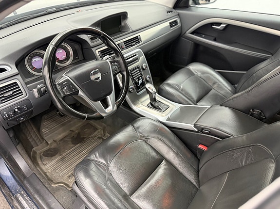 Volvo V70 15 of 25