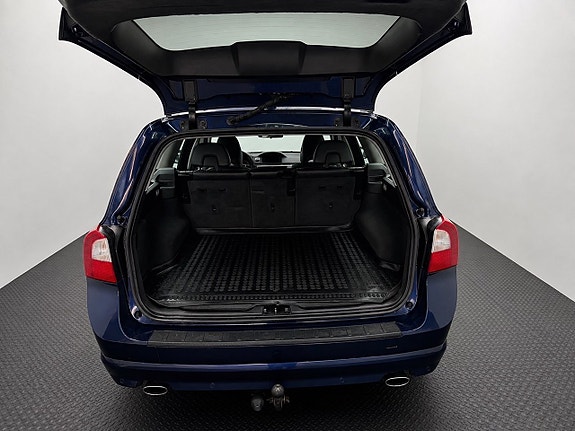 Volvo V70 7 of 25