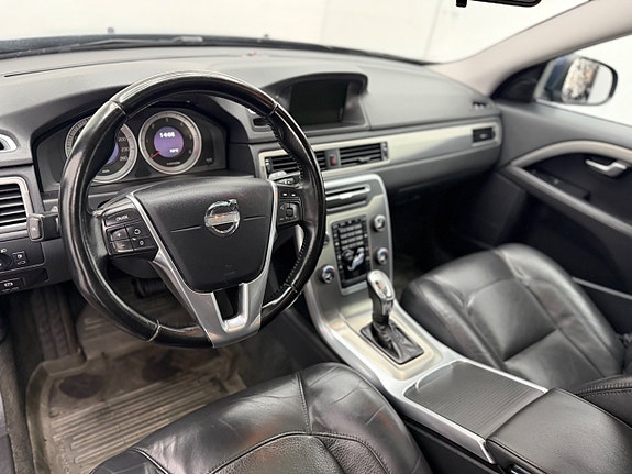 Volvo V70 16 of 25