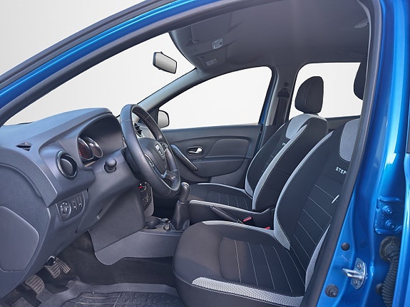 Dacia Logan 9 of 21