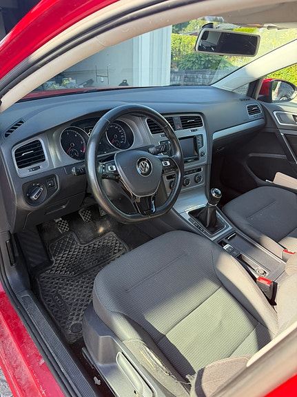 Volkswagen Golf VII 3 of 4