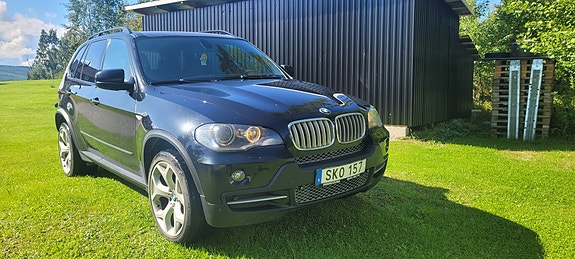 BMW X5 3 of 4