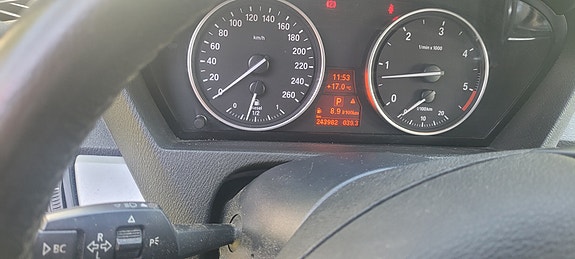 BMW X5 4 of 4