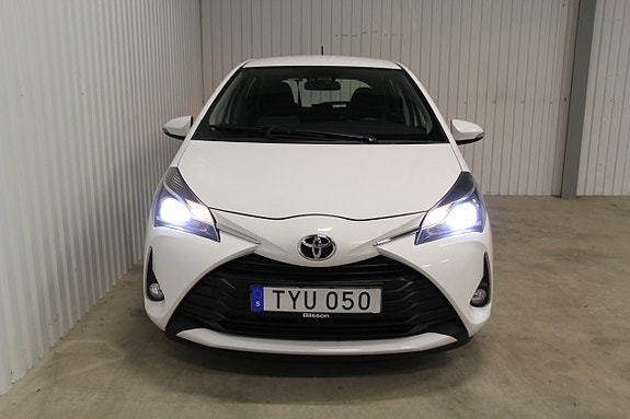 Toyota Yaris 4 of 20