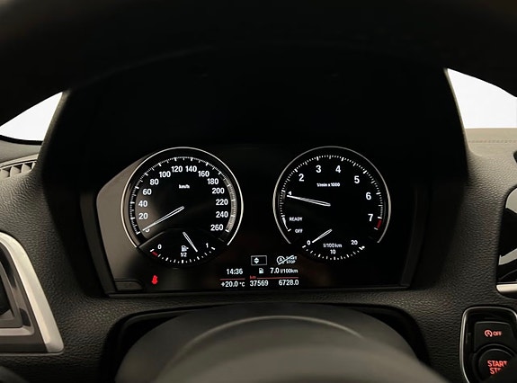 BMW 118i 7 of 11