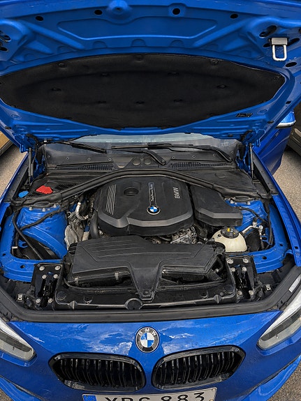 BMW 118i 6 of 11
