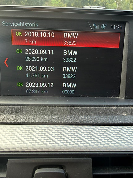 BMW 118i 10 of 11
