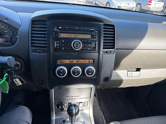 Nissan Navara 12 of 23
