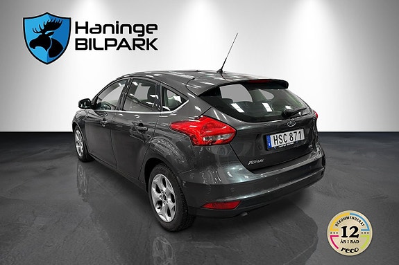Ford Focus 9 of 27