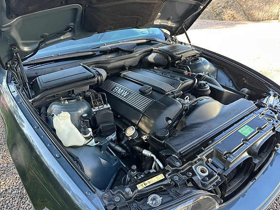 BMW 520i 8 of 9