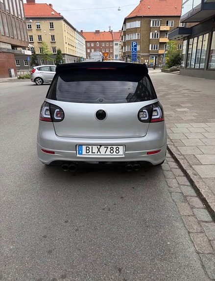 Volkswagen Golf V 4 of 8