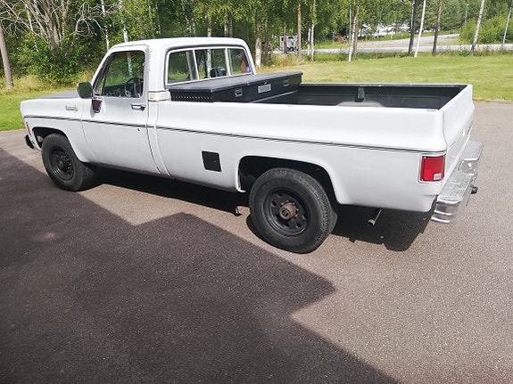 Chevrolet Cheyenne 3 of 7