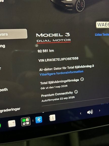 Tesla Model 3 17 of 17