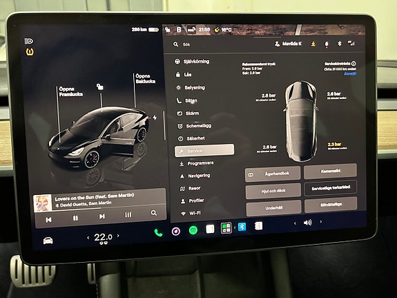 Tesla Model 3 16 of 17