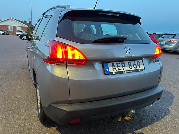 Peugeot 2008 3 of 8