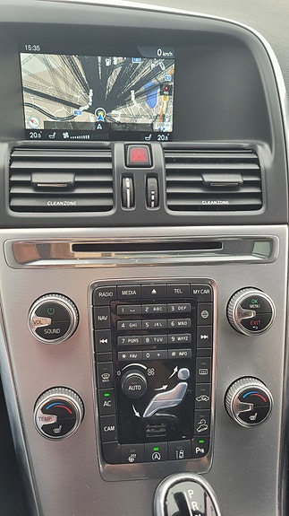 Volvo XC60 5 of 14