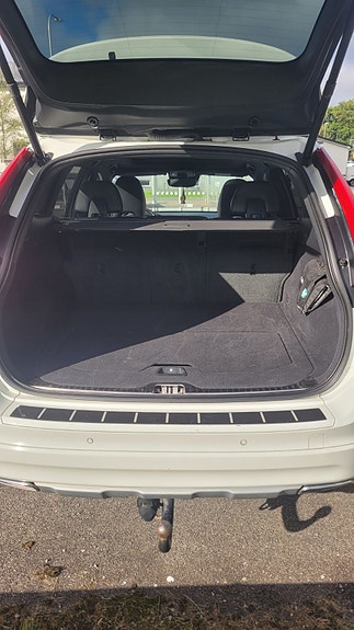 Volvo XC60 11 of 14