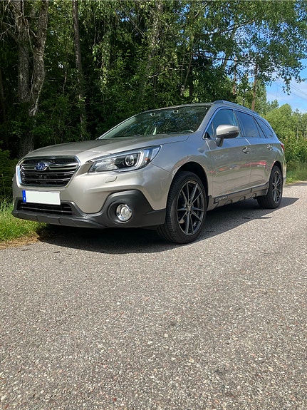 Subaru Outback 3 of 16