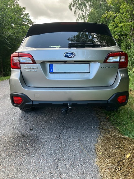 Subaru Outback 8 of 16