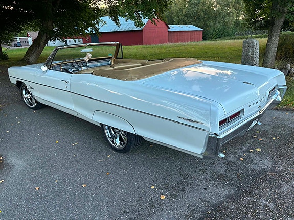 Pontiac Catalina 4 of 8