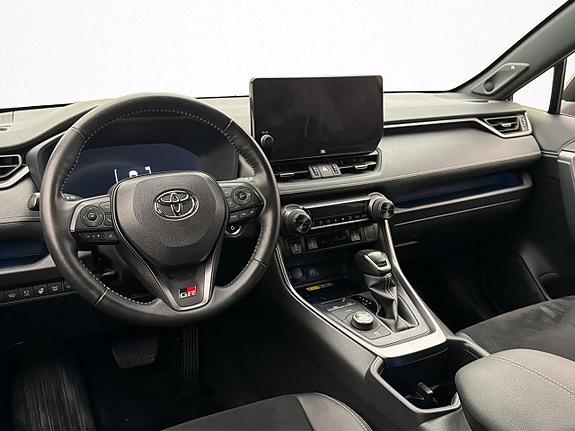 Toyota RAV4 13 of 27