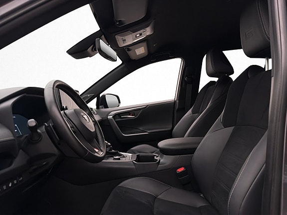 Toyota RAV4 9 of 27