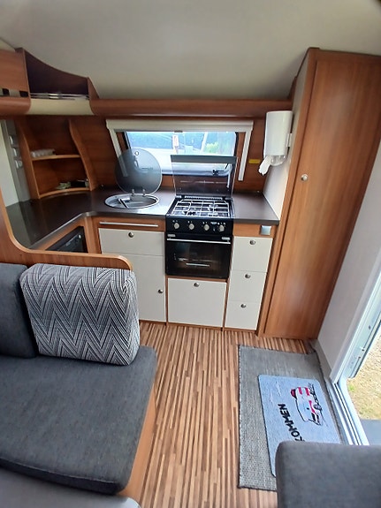 Adria Adora 613 HT 5 of 12